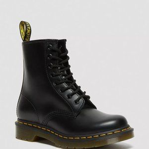Doc Martens 1460 Lace Up Combat Boots in Black Smooth Leather, Size 8